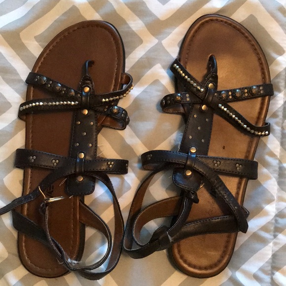 Shoes - American Eagle gladiator sandal